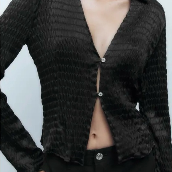 Black Women's Top - Picture 2 of 2